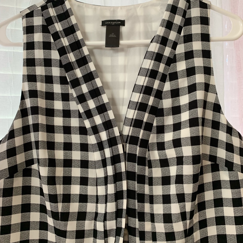 Ann Taylor dress black and white, size 12